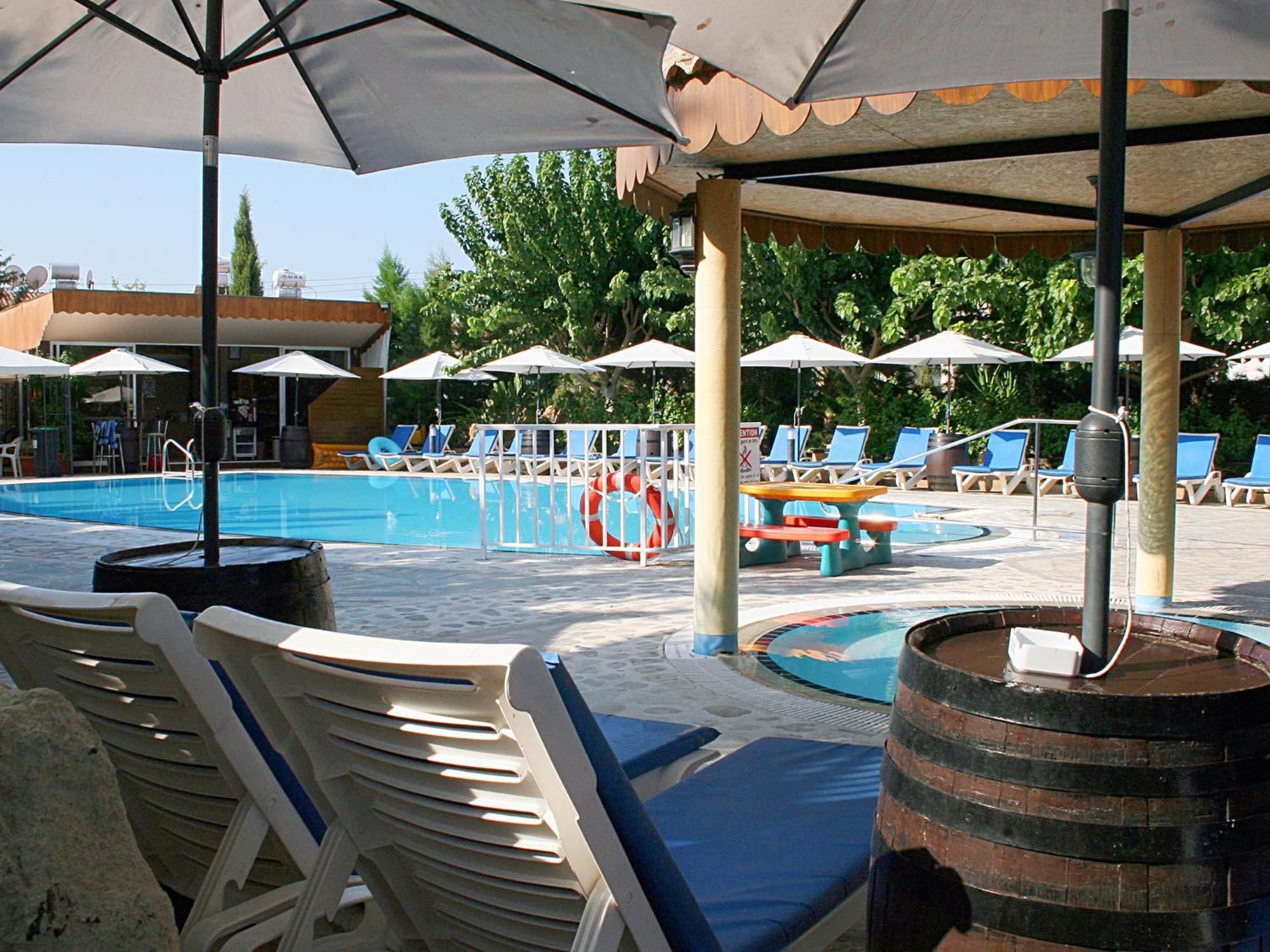 Apollonia Hotel Apartments Paphos Eksteriør billede
